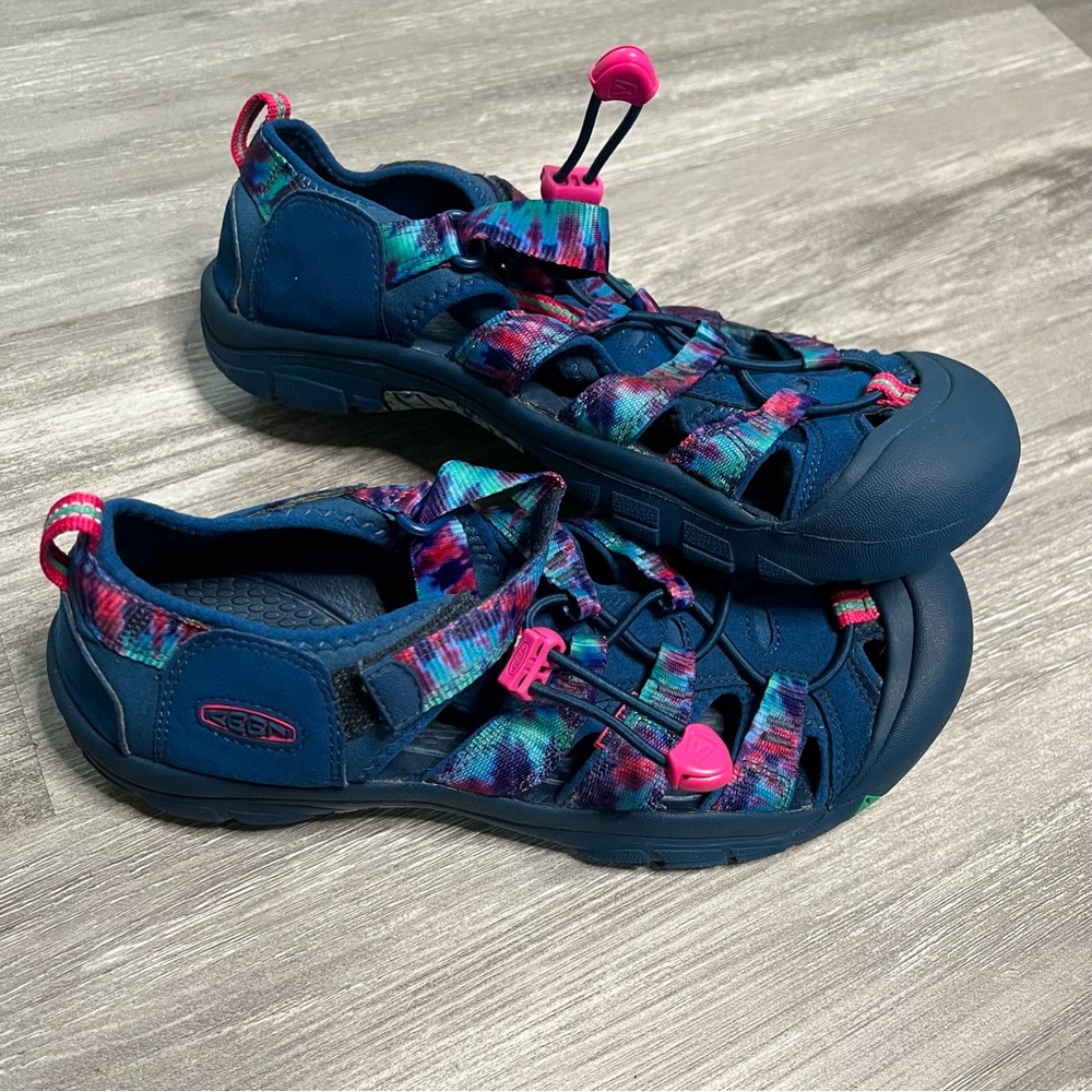 Keen Sandals Mens Size 7 Waterproof Blue Pink Hiking Fishing Outdoor Closed Toe